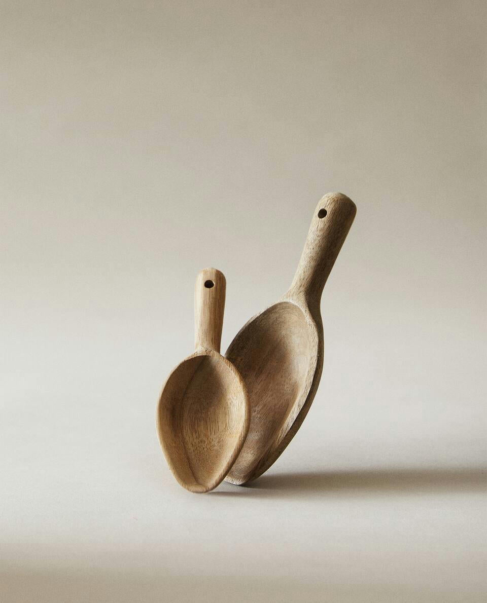 WOODEN SCOOPS (PACK OF 2)