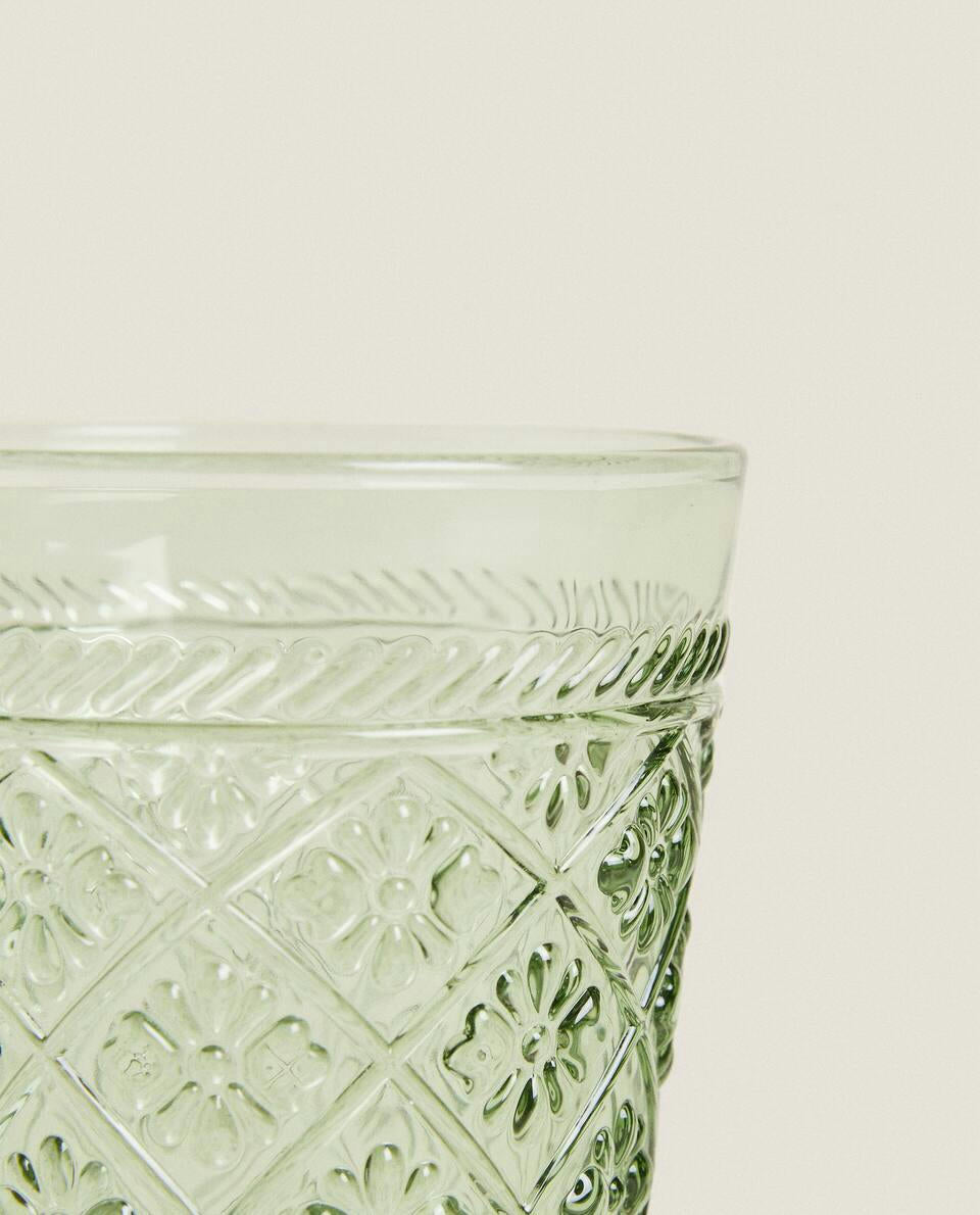 RAISED FLORAL DESIGN GLASS TUMBLER