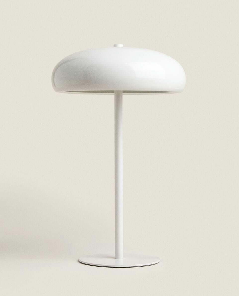 LARGE MONOCHROME LAMP