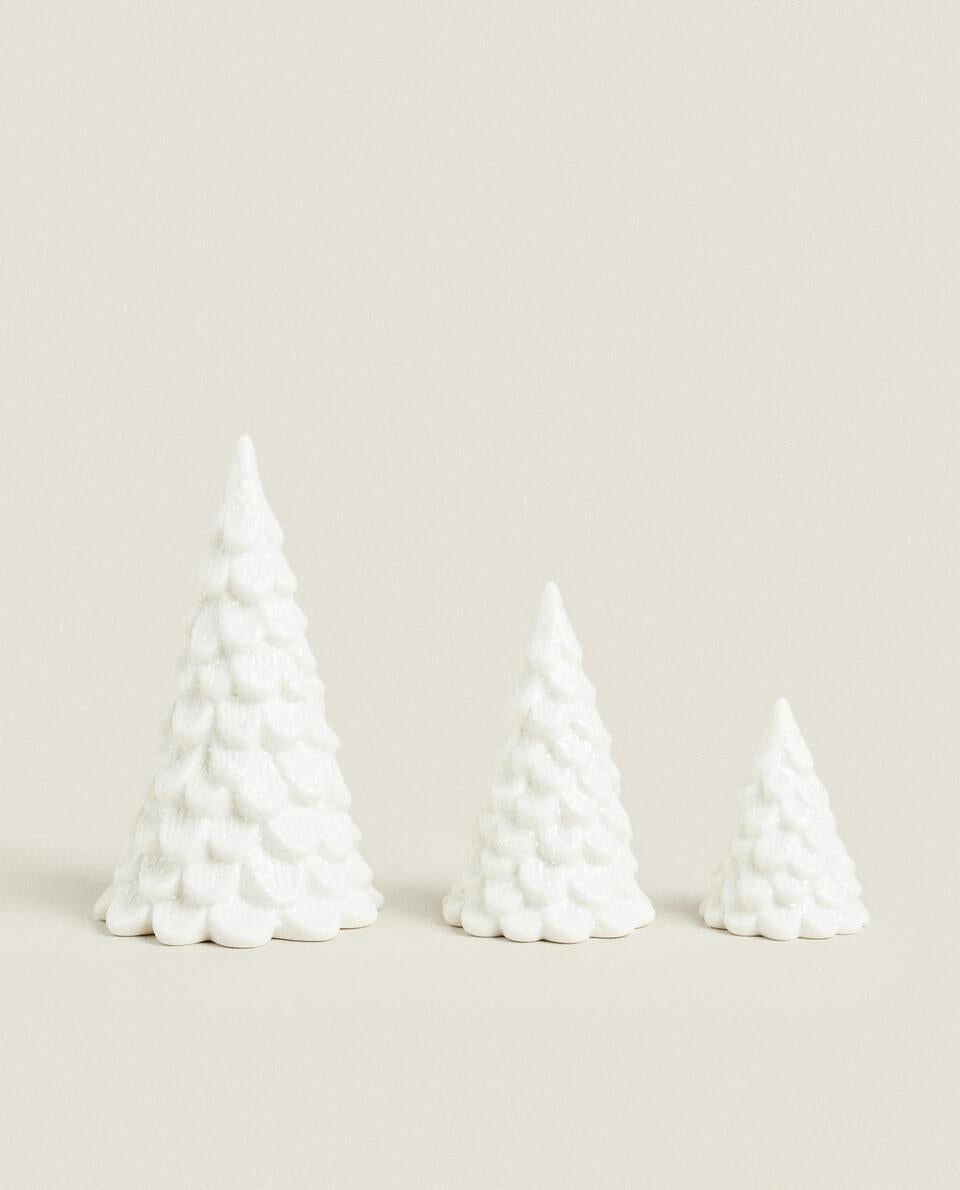CHRISTMAS TREE LIGHT DECORATION