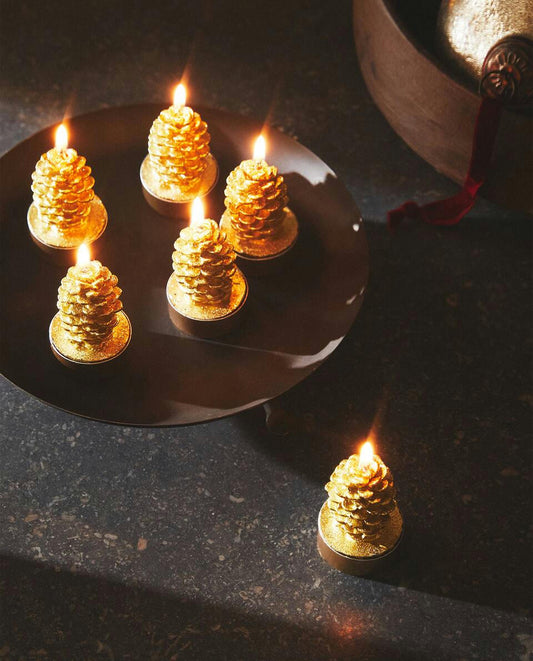 PACK OF CHRISTMAS PINE CONE CANDLES (PACK OF 6)