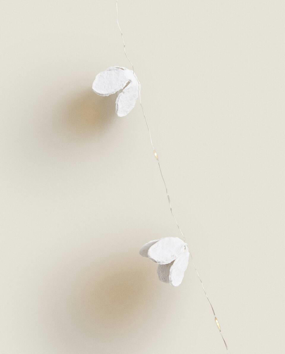 PAPIER-MCH FLORAL CHRISTMAS LIGHT GARLAND