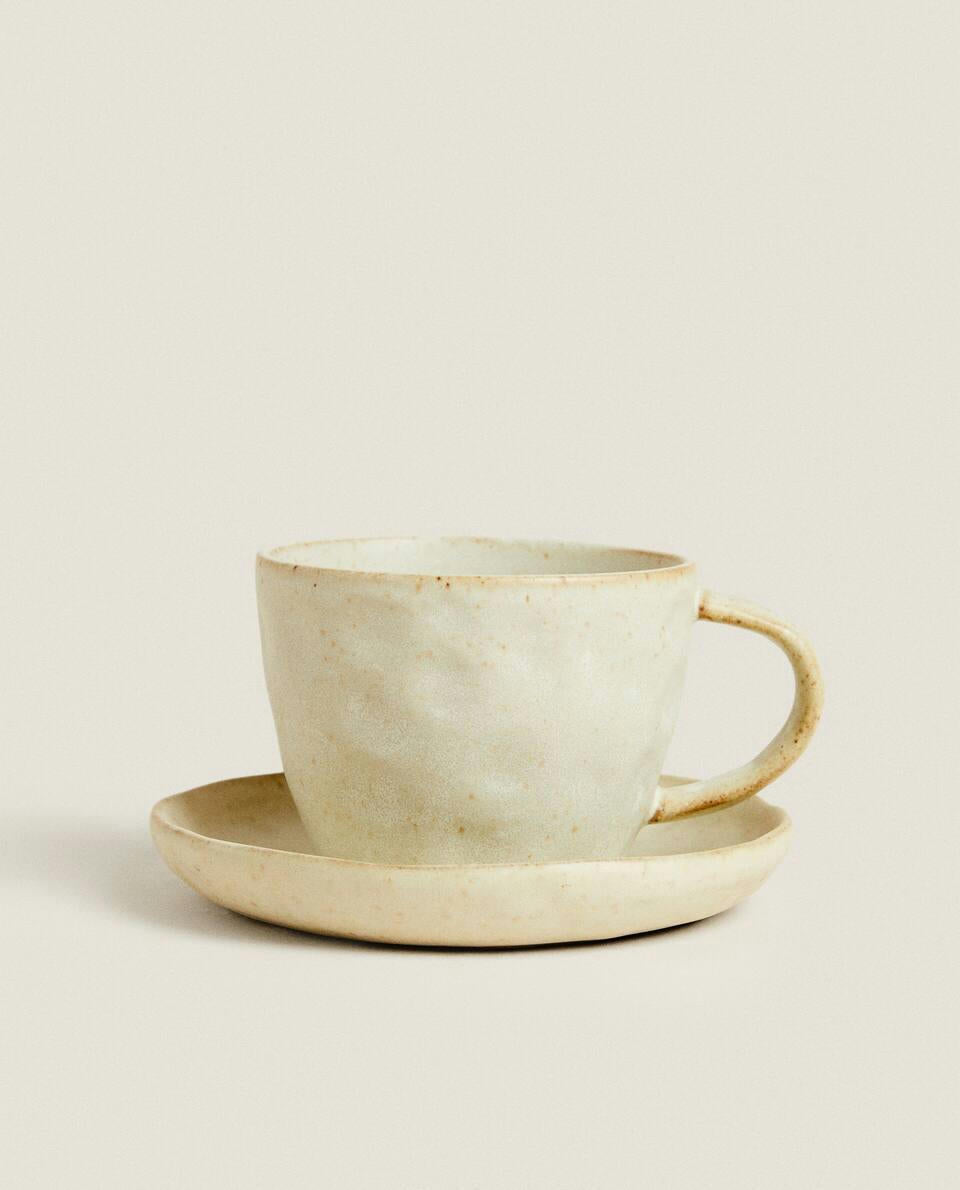 TEXTURED STONEWARE BREAKFAST SET