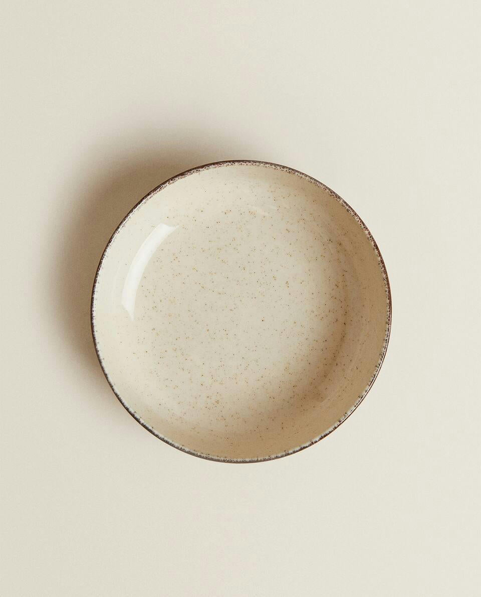 PORCELAIN BOWL WITH ANTIQUE FINISH RIM