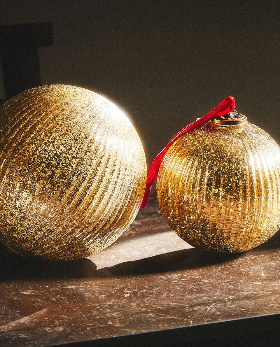 STRIPED CHRISTMAS BAUBLE DECORATION WITH BOW