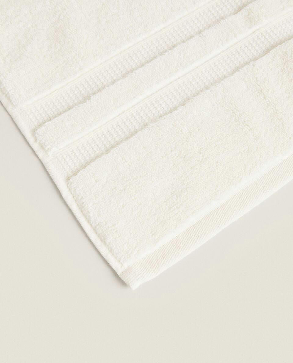 EXTRA SOFT TOWEL WITH DOUBLE BORDER