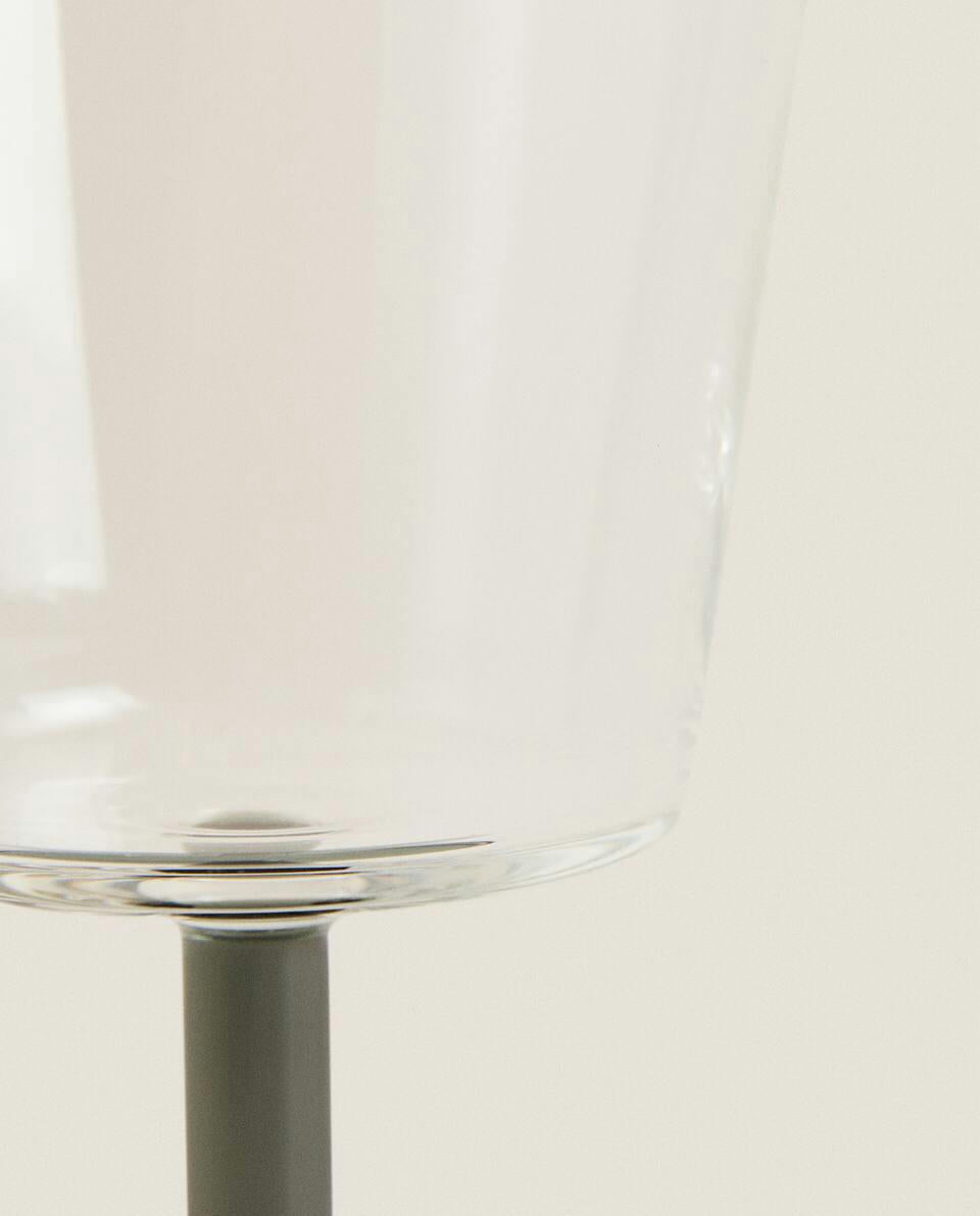 BOROSILICATE GLASS WITH COLOURED STEM
