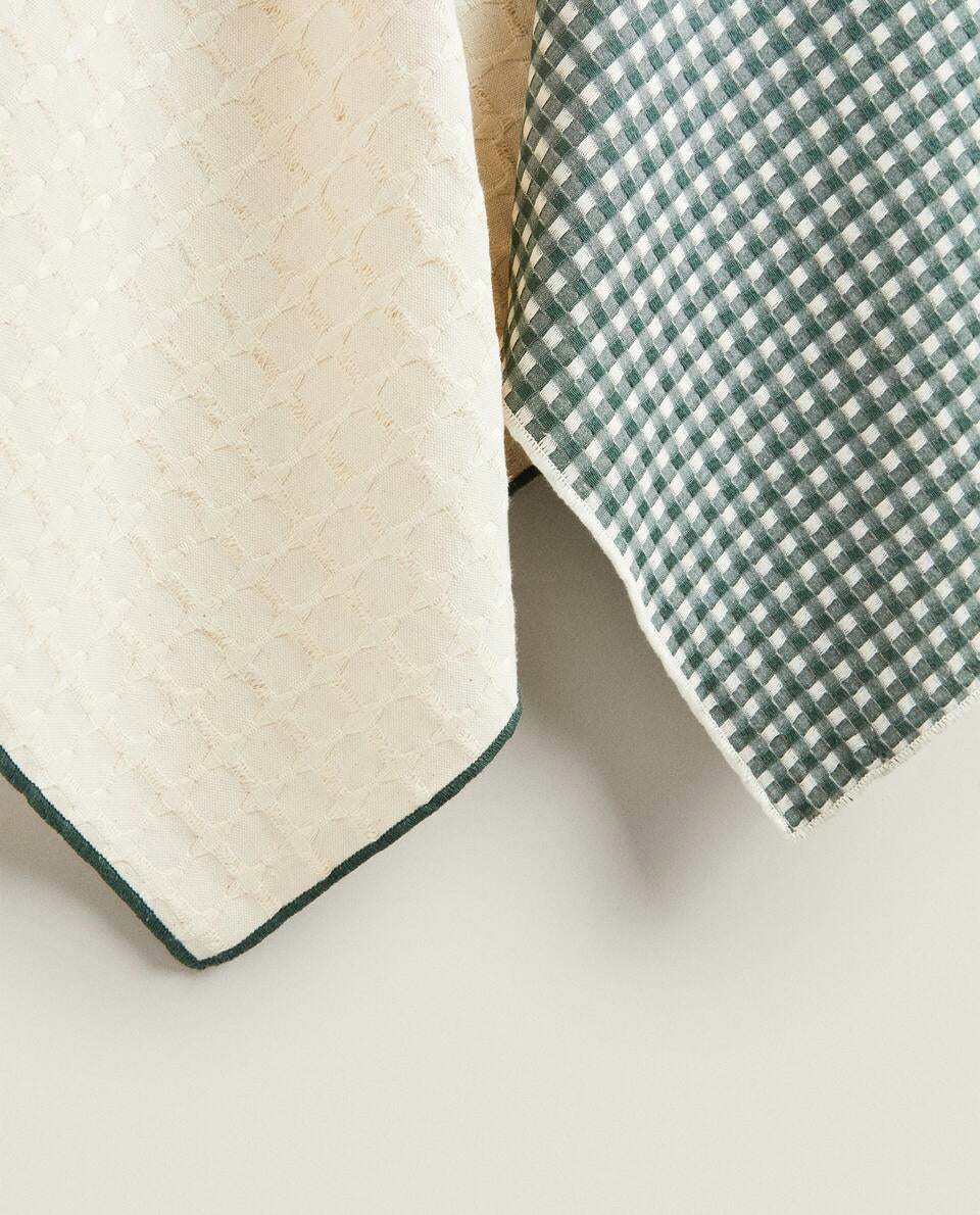 PACK OF WAFFLE COTTON CHRISTMAS TEA TOWELS (PACK OF 2)