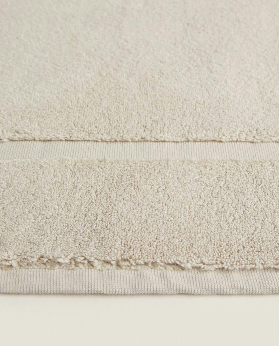 EXTRA-SOFT BATH MAT