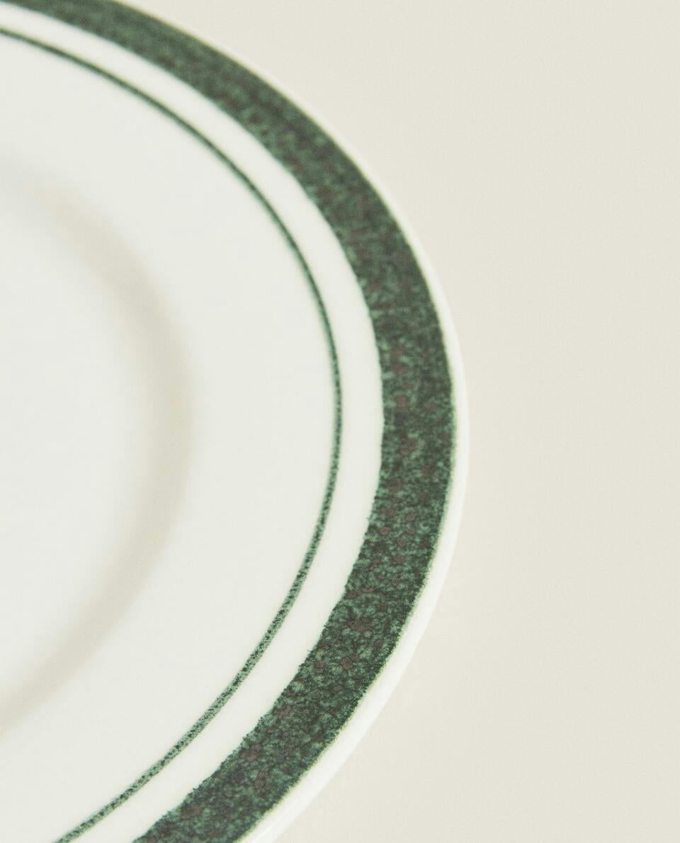 STRIPED TABLEWARE SET