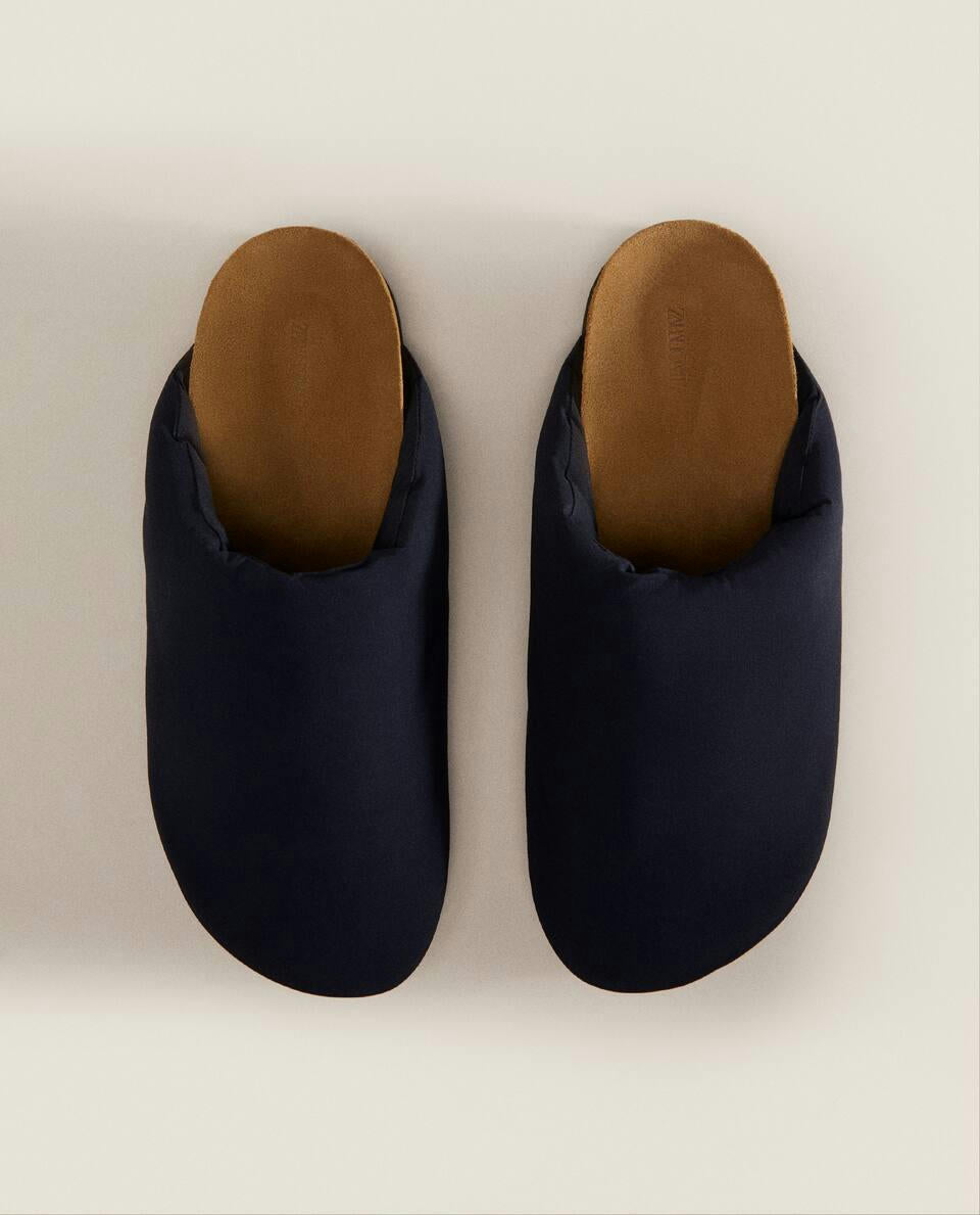 MINIMALIST TECHNICAL CLOGS