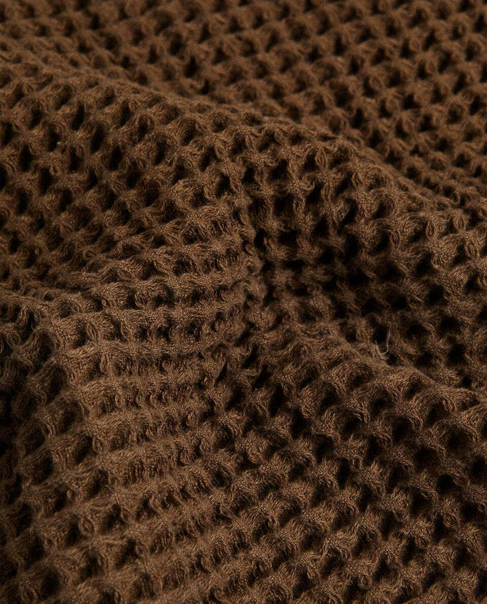 WAFFLE-KNIT COTTON TOWEL