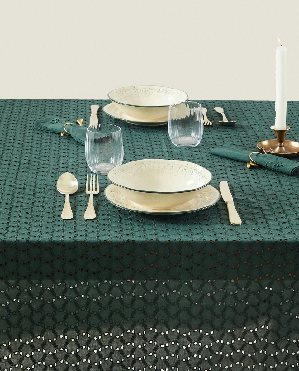 EMBROIDERED COTTON CHRISTMAS TABLECLOTH