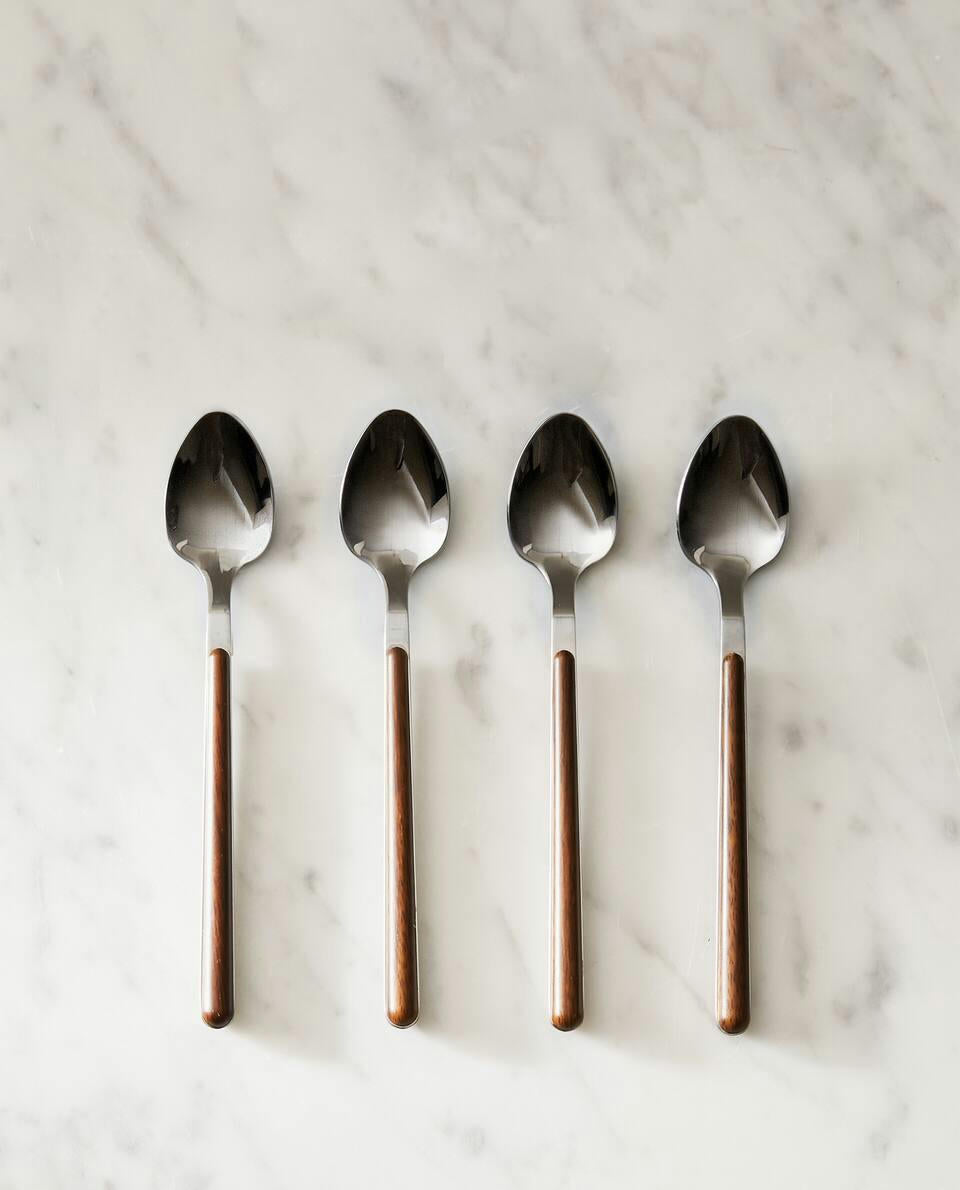 BOX 4 DESSERT SPOONS WITH ROUND HANDLE DETAIL