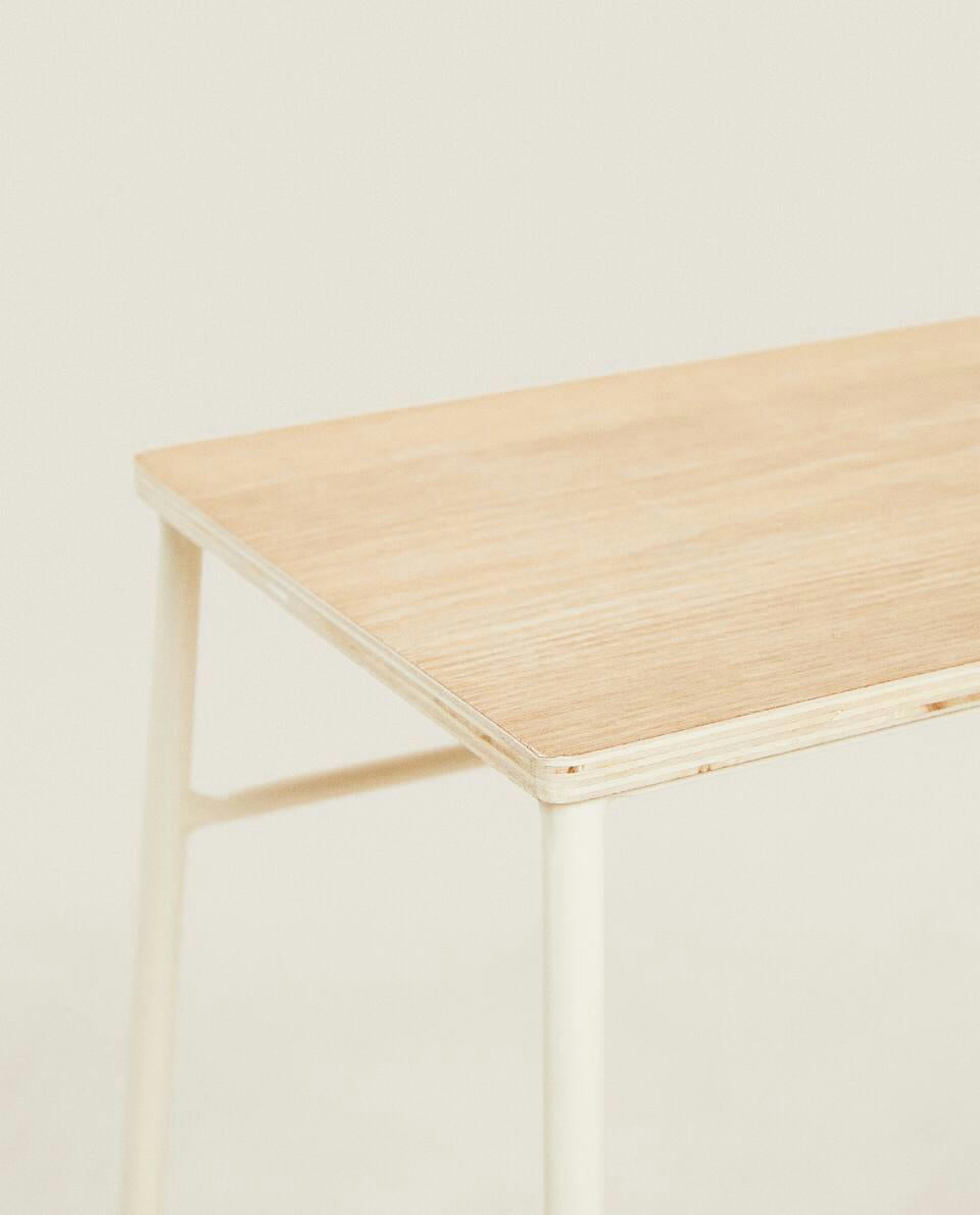 WOOD STOOL | LADDER