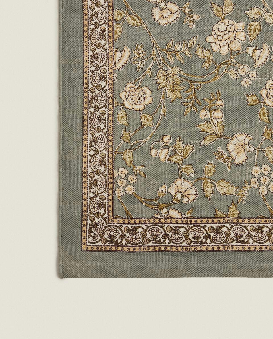 FLORAL PRINT BLOCK RUG