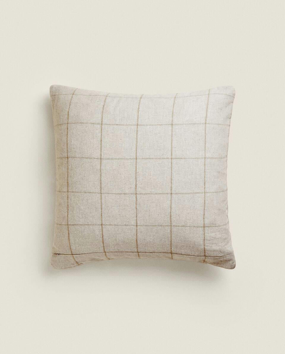 FLANNEL CUSHION COVER