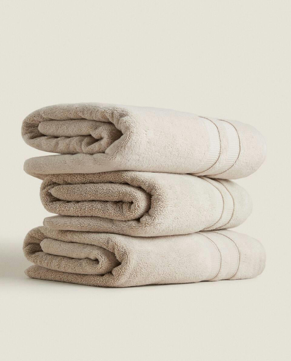 EXTRA SOFT TOWEL WITH DOUBLE BORDER