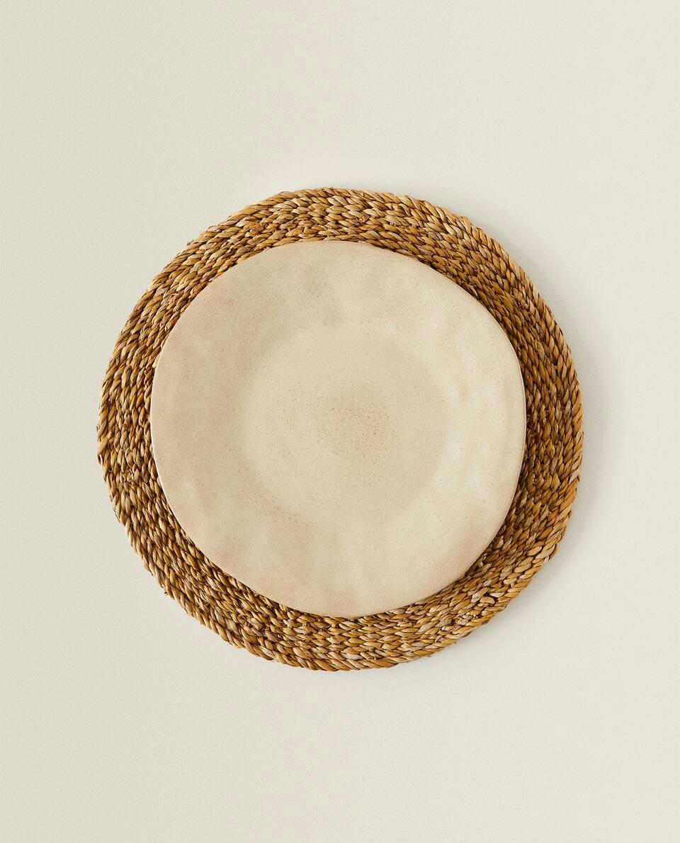 WOVEN FIBRE PLACEMAT