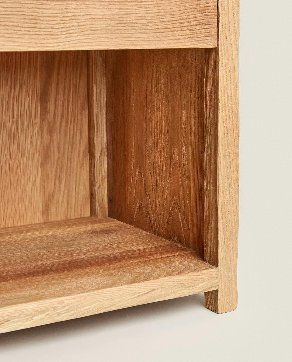 OAK WOOD BEDSIDE TABLE