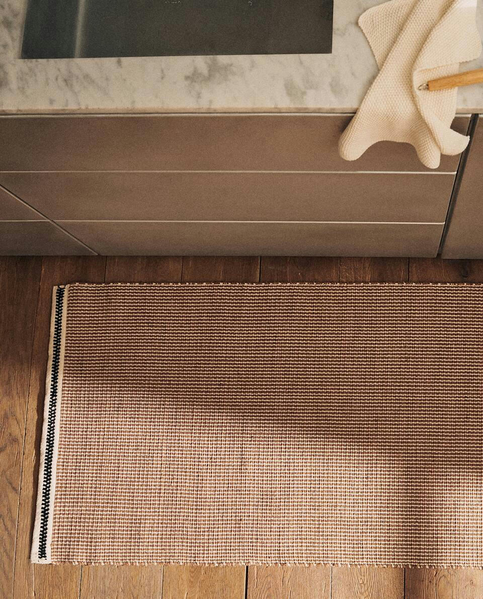 NON-SLIP STRIPED JUTE RUG