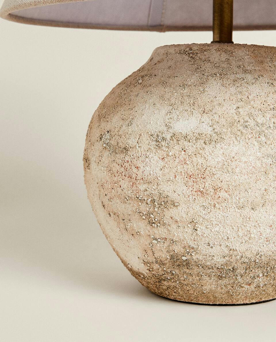 LAMP WITH AGED CERAMIC BASE