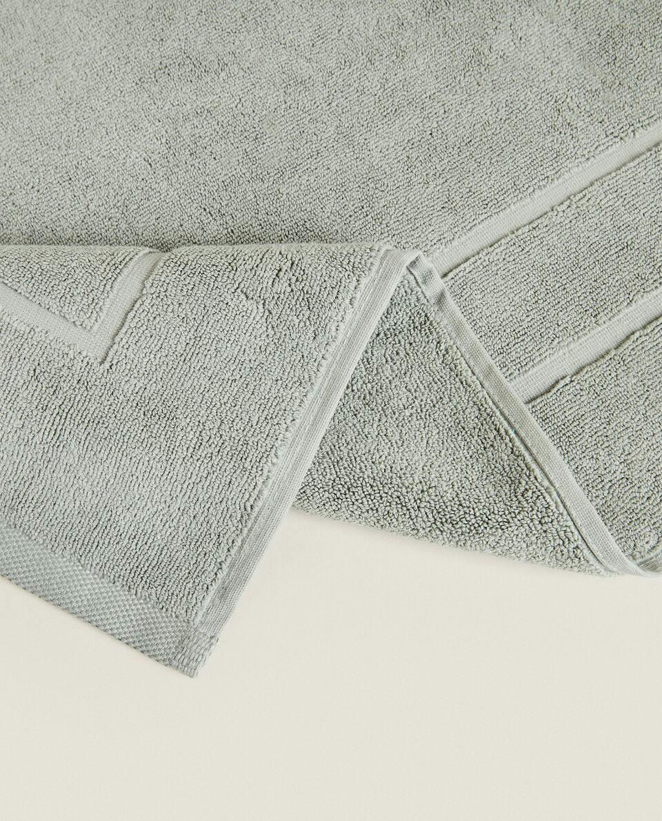 COTTON BATH MAT