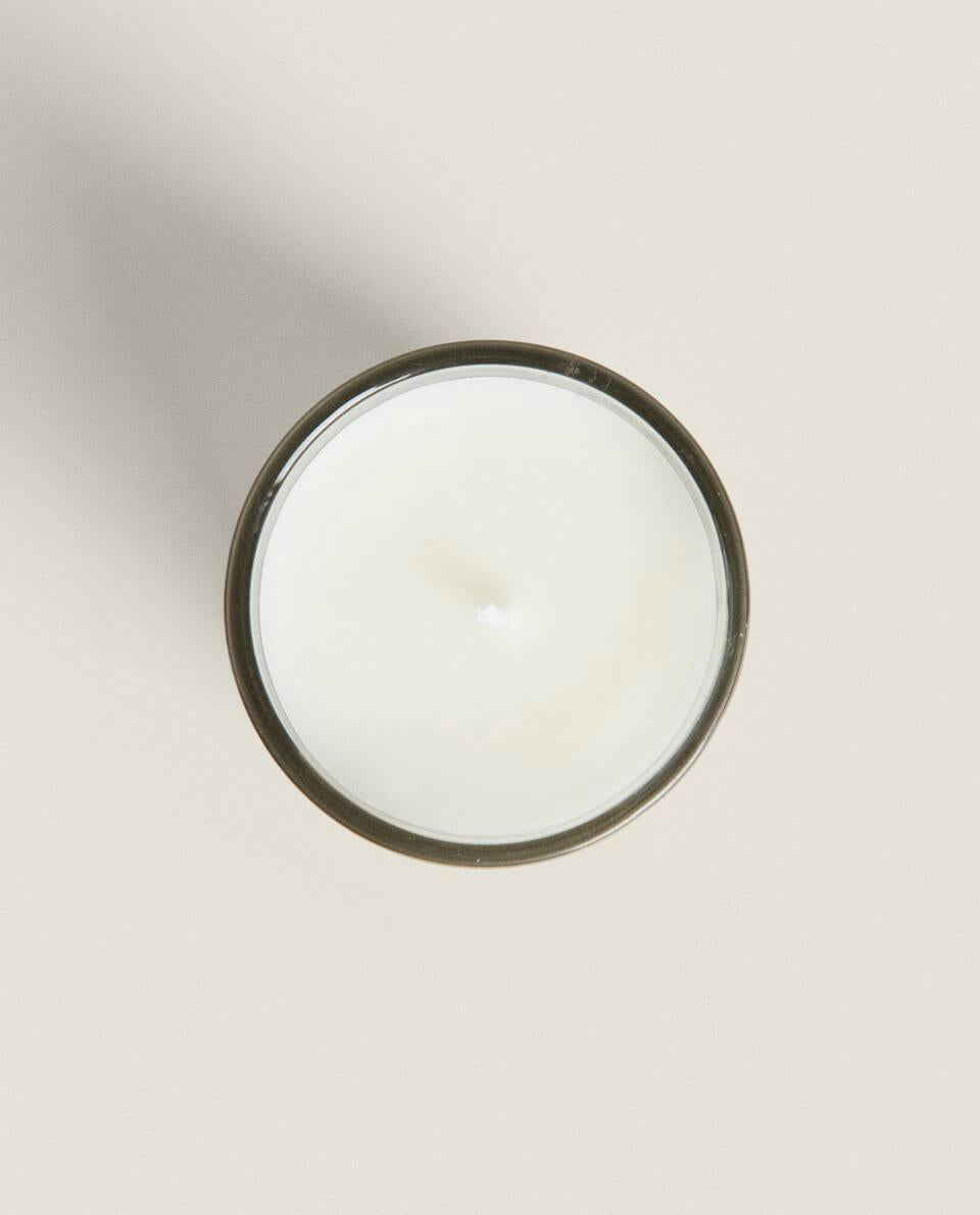 LIGHT COTTON SCENTED CANDLE
