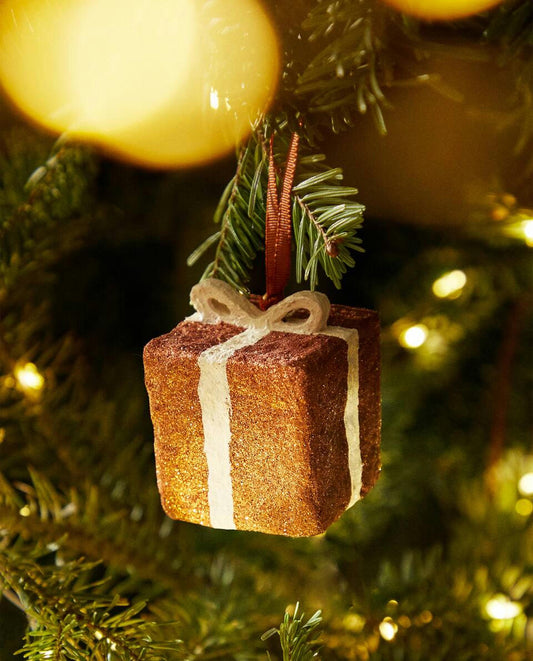 GIFT CHRISTMAS DECORATION