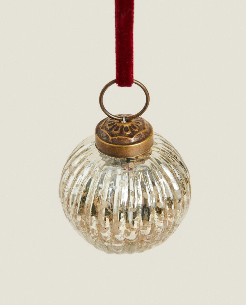STRIPED CHRISTMAS BAUBLE DECORATION