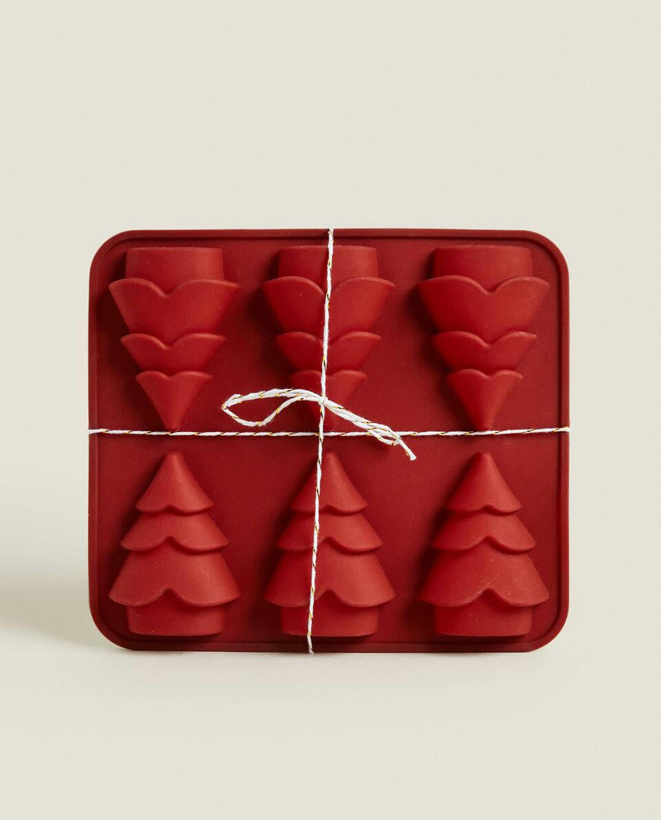 CHRISTMAS TREE SILICONE BAKING MOULD