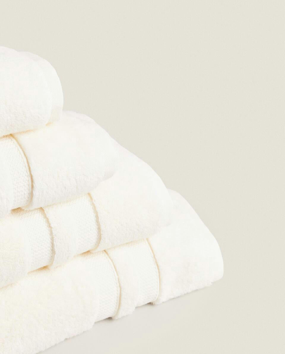 EXTRA SOFT TOWEL WITH DOUBLE BORDER