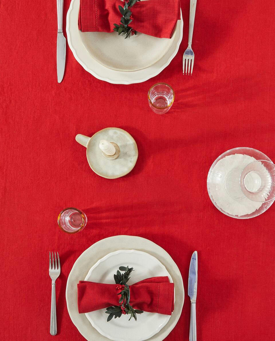 EMBROIDERED LINEN CHRISTMAS TABLECLOTH