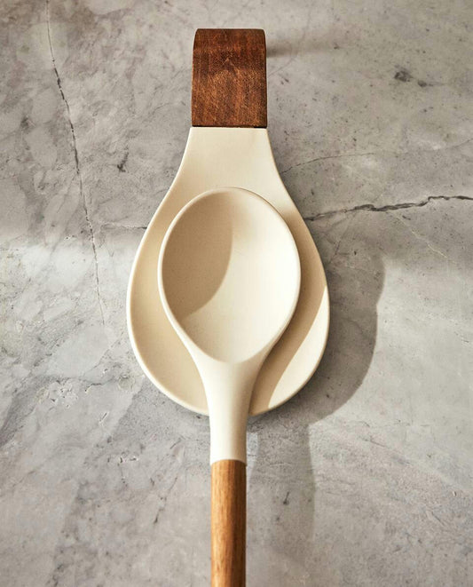 WOOD AND SILICONE SPOON REST