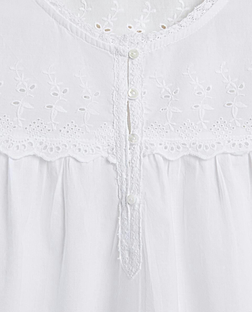 EMBROIDERED COTTON NIGHTDRESS
