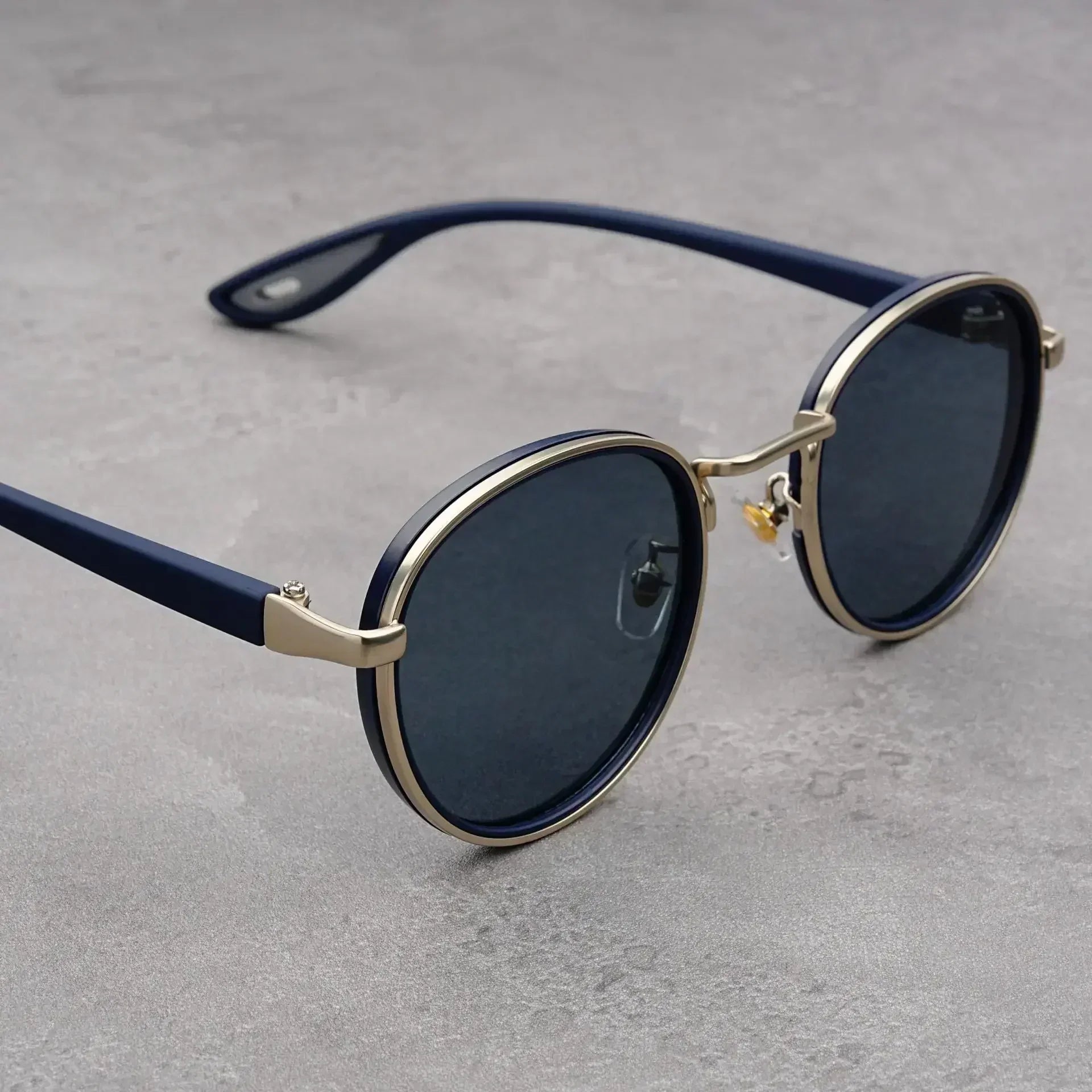 Metal Rim Round-Lens Sunglasses