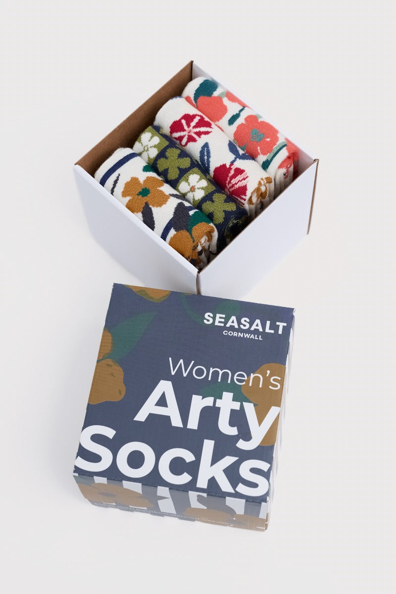 Gift Box of 4 Women's Floral Arty Socks