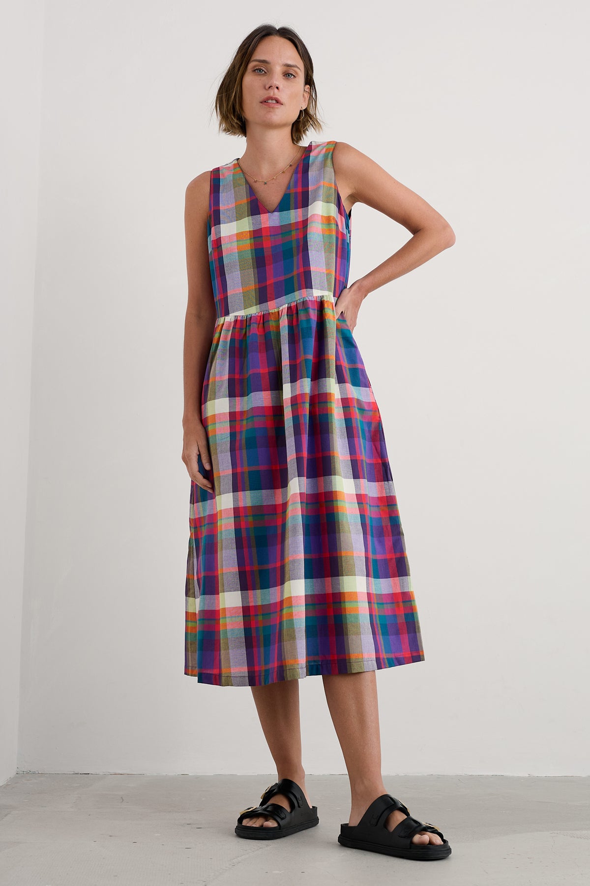Lowland Heather Sleeveless Linen Dress