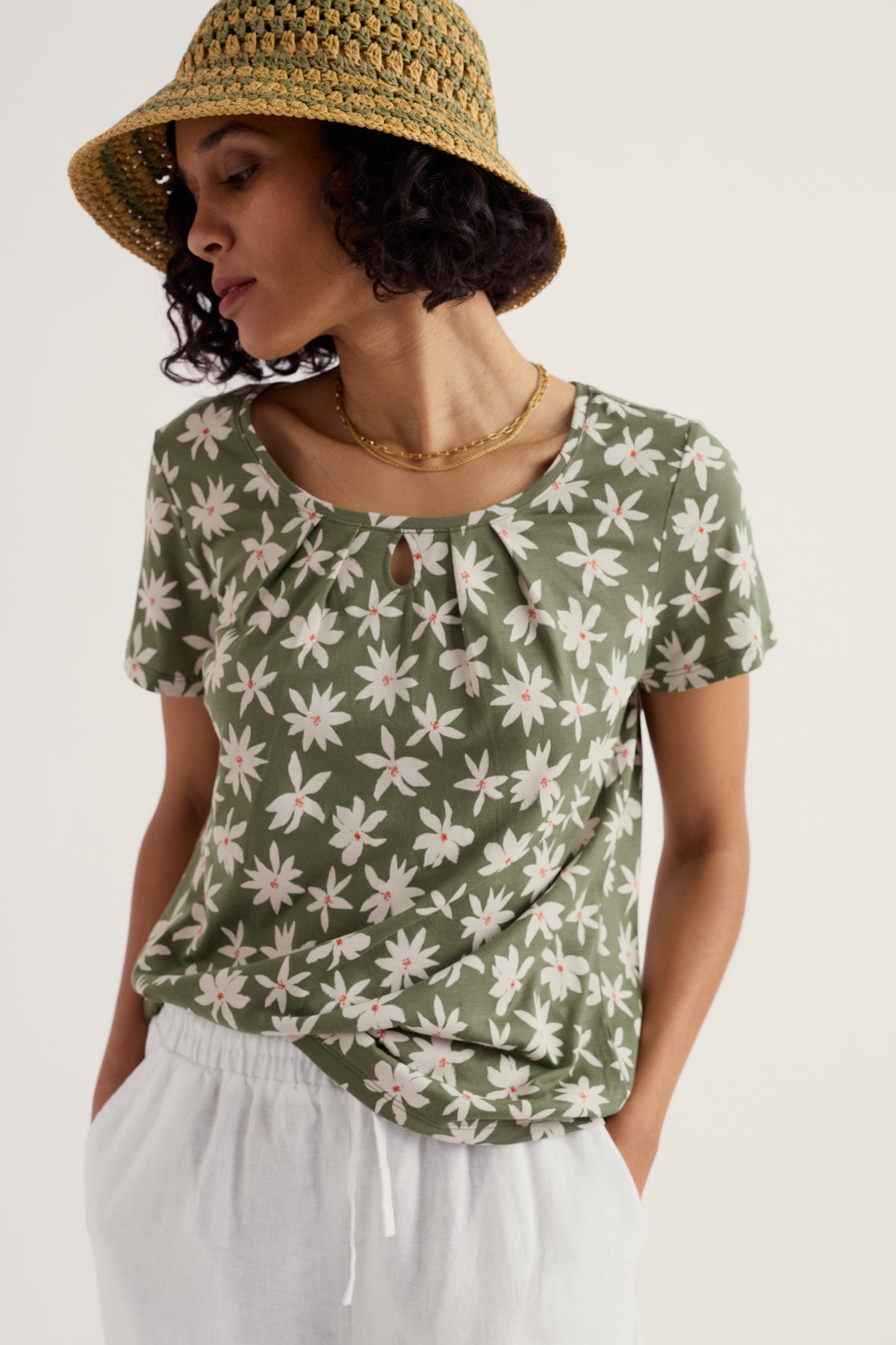 Appletree Keyhole Detail T-Shirt