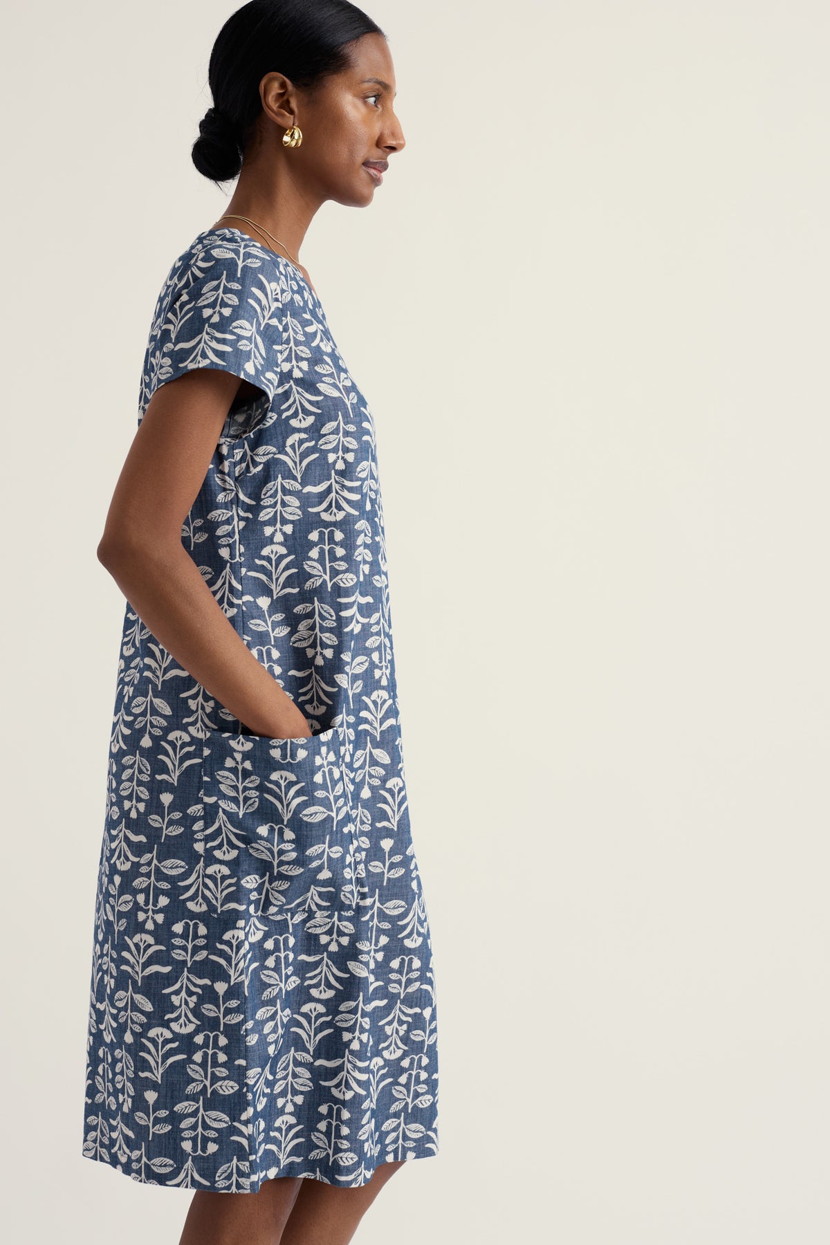 River Cove Shift Dress in Organic Cotton Chambray