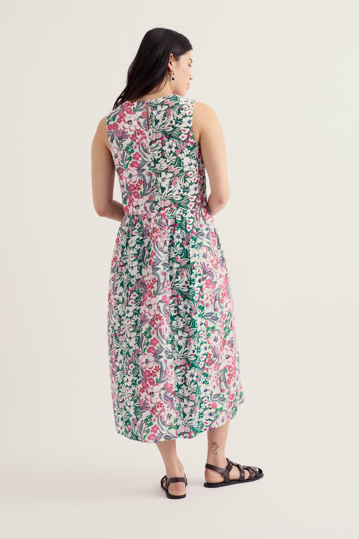 Circular Sleeveless Brouse Dress
