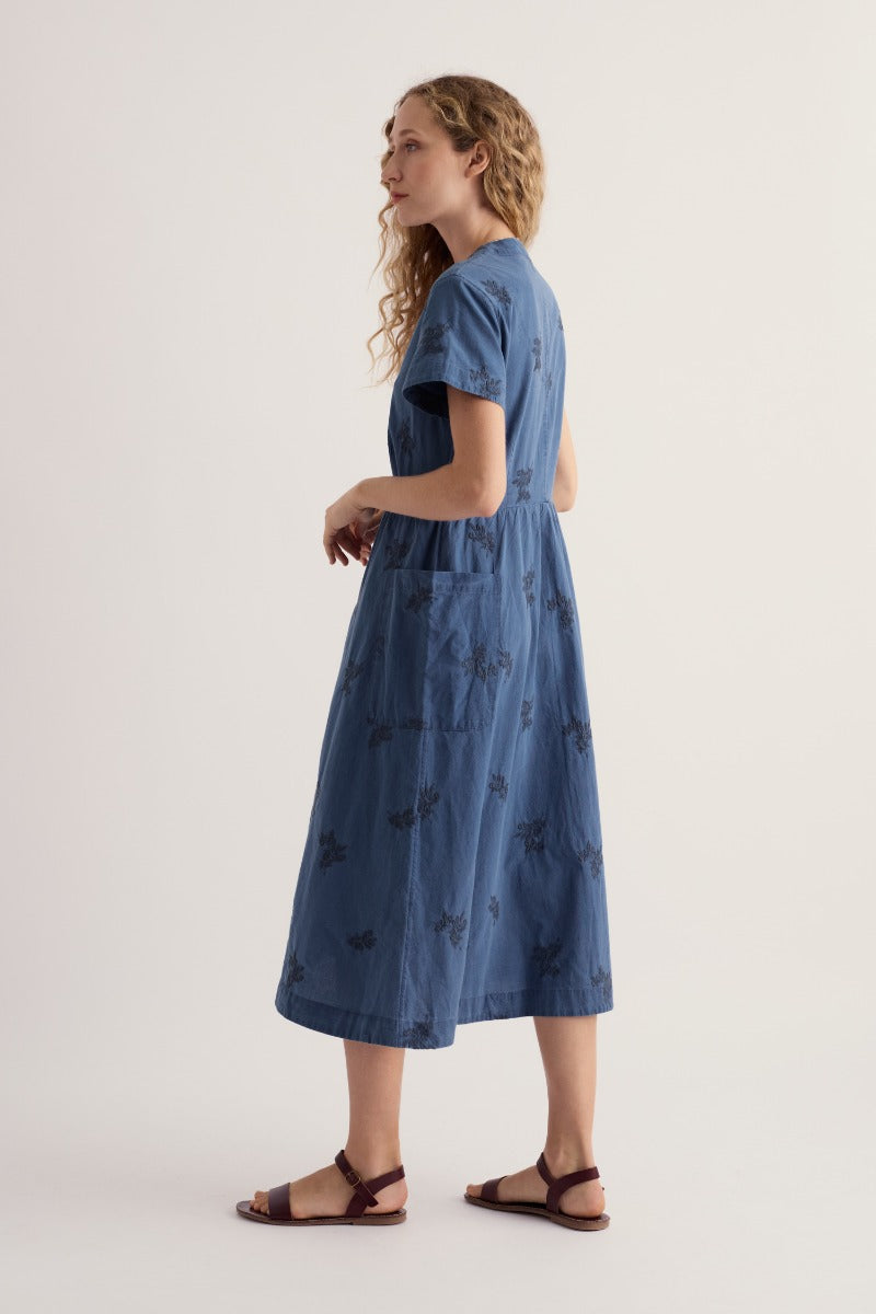 Fowen Embroidered Shirt-Style Dress
